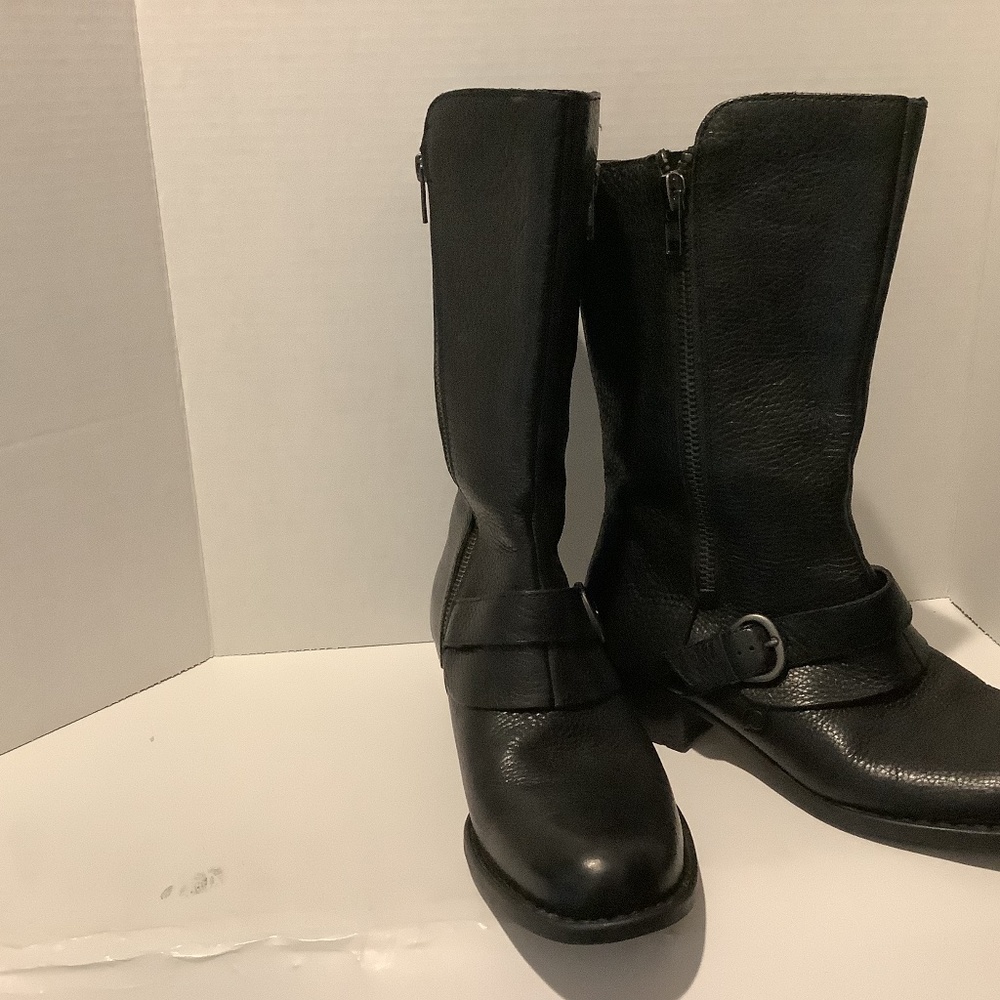 Ladies Black boots , Born by David Tate collection, Size 9M